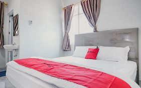 RedDoorz @ Jalan Narada Lampung